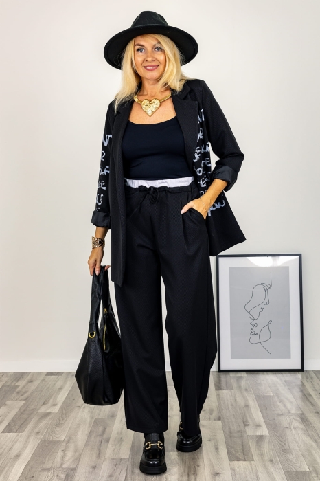 Spodnie wide leg z zakładkami i troczkiem przy pasku Domasoa czarne