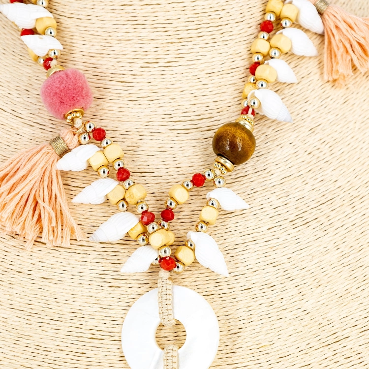Boho naszyjnik róż indyjski z muszelkami i kolorowymi koralikami