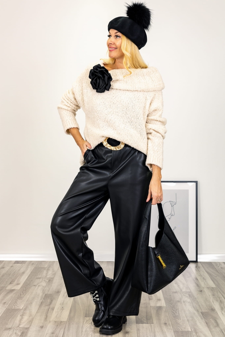 Miękki sweter oversize Celiera z kołnierzem beżowym jasnym