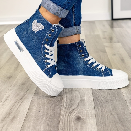 Wysokie trampki sznurowane z aplikacja serduszka Caioloa ciemny jeans