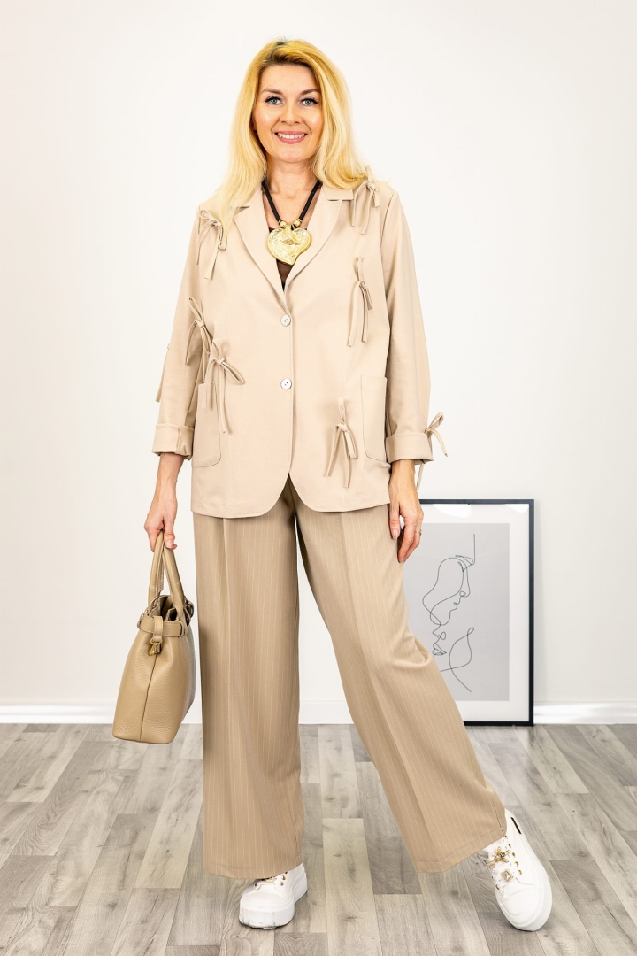 Spodnie w prążki z kieszeniami i szeroką nogawką Tualisa beżowe