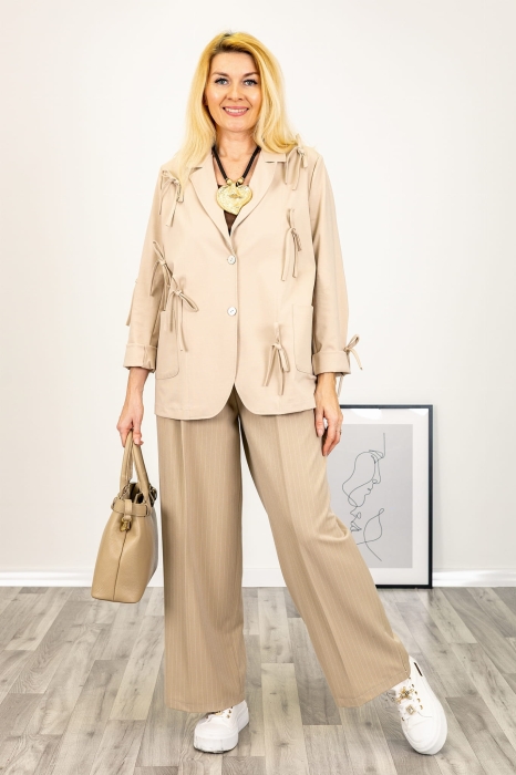 Spodnie w prążki z kieszeniami i szeroką nogawką Tualisa beżowe