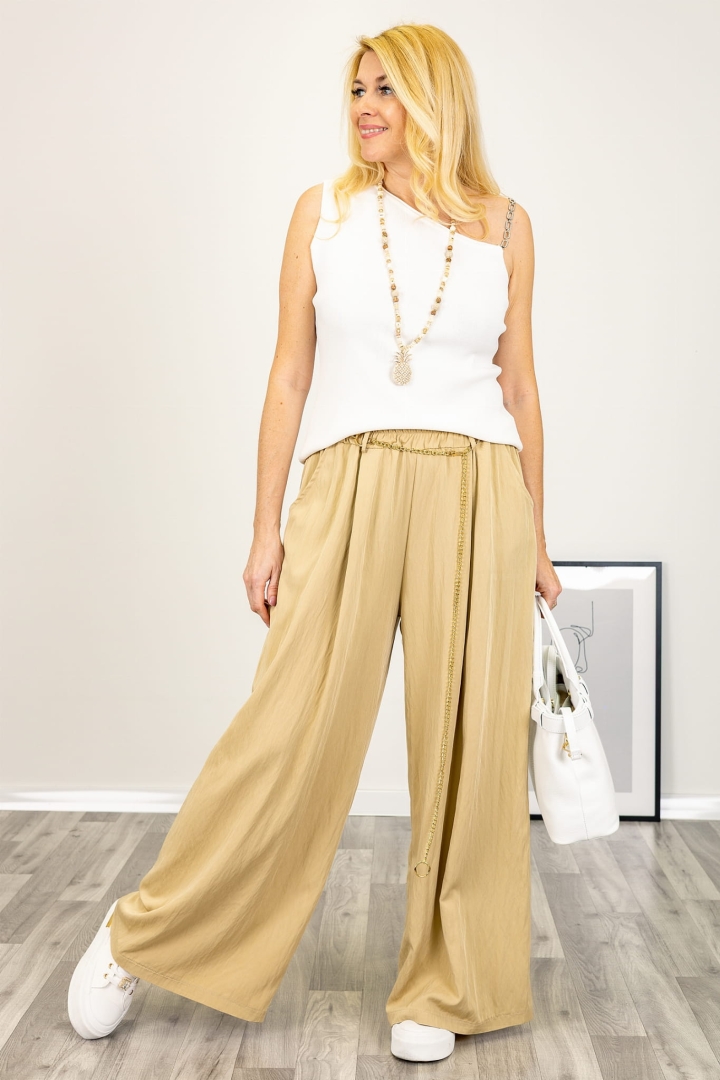 Dzianinowy top z biżuteryjnym ramiączkiem zdobionym cyrkoniami Uzzanesa ecru