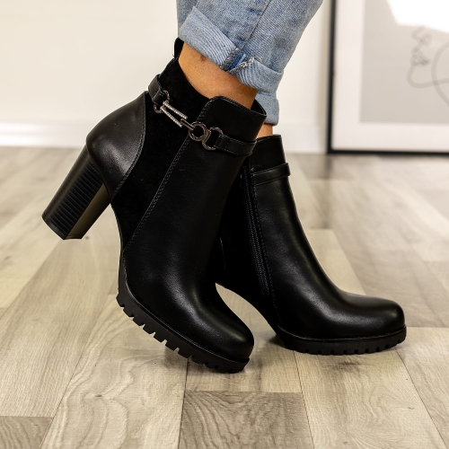 Eleganckie botki z ozdobną klamrą, zamek. Czarne buty na platformie i słupku 8,5 cm