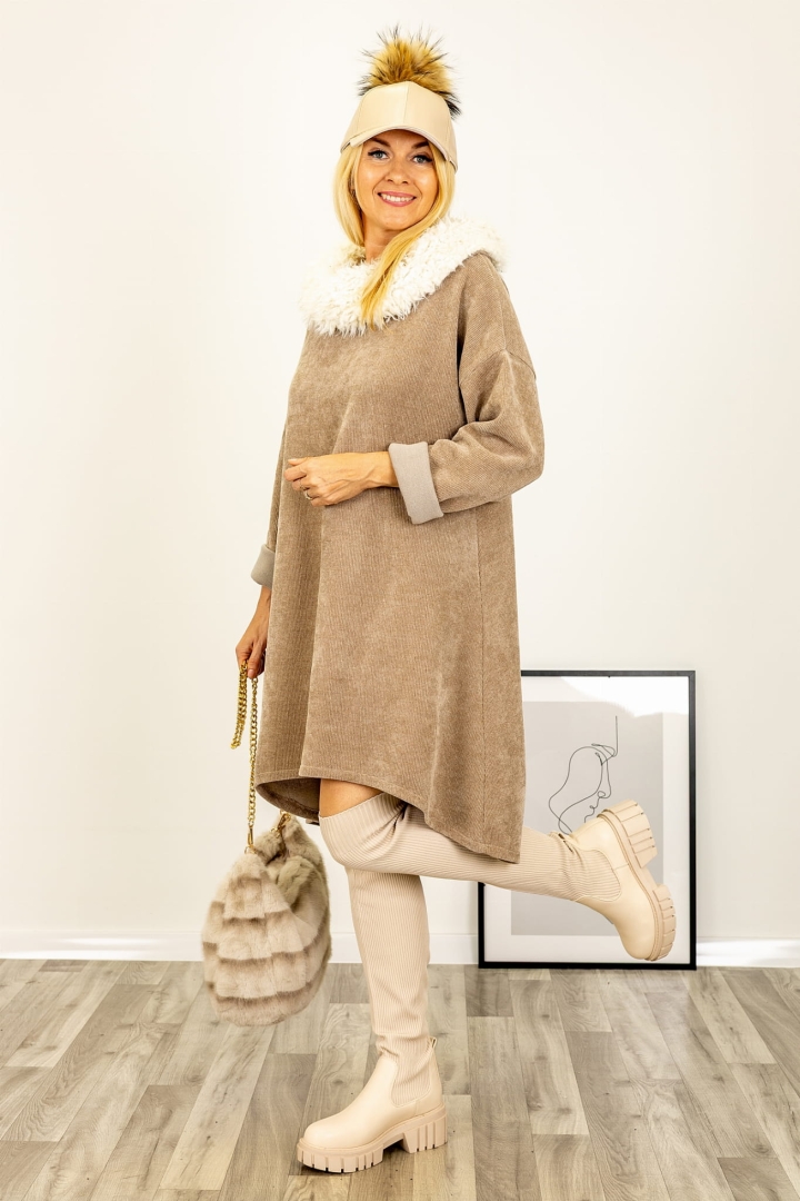 Sukienka Tolloa fango oversize zimowa welurowa asymetryczna z kapturem