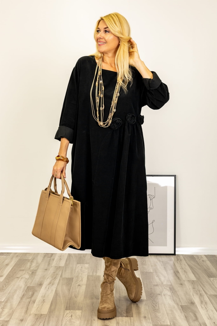 Sukienka Monteodorisioa czarna stylowa oversize na co dzień Antaresa