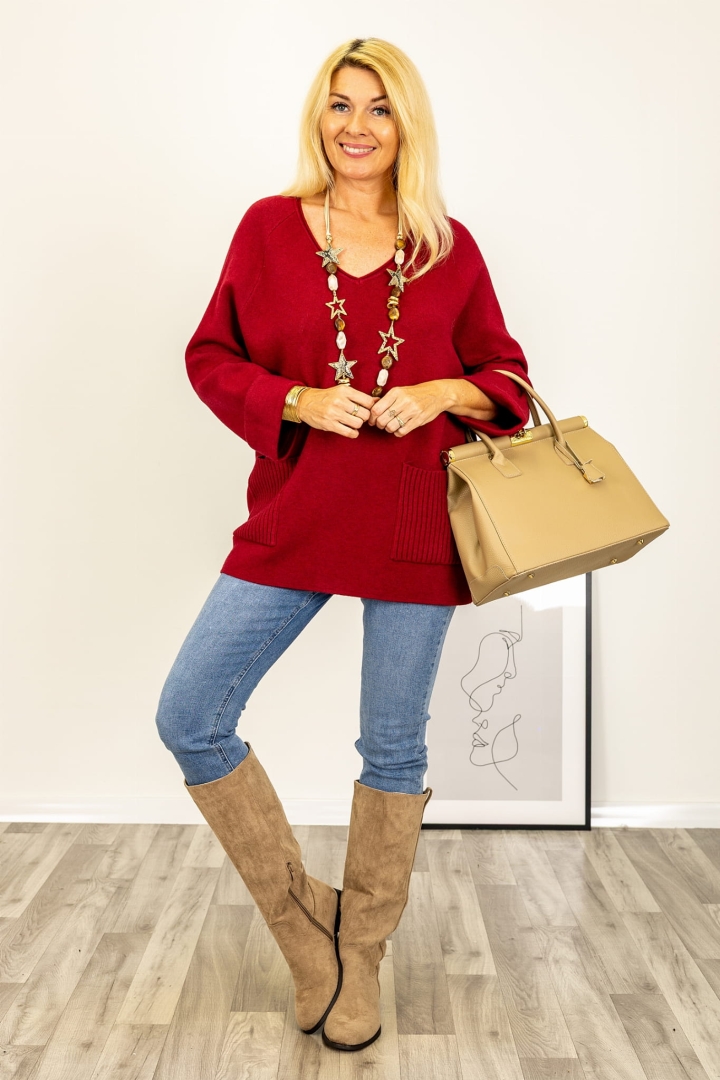 Sweter Cirimidoa bordowy oversizowy z kieszeniami i dekoltem V Antaresa