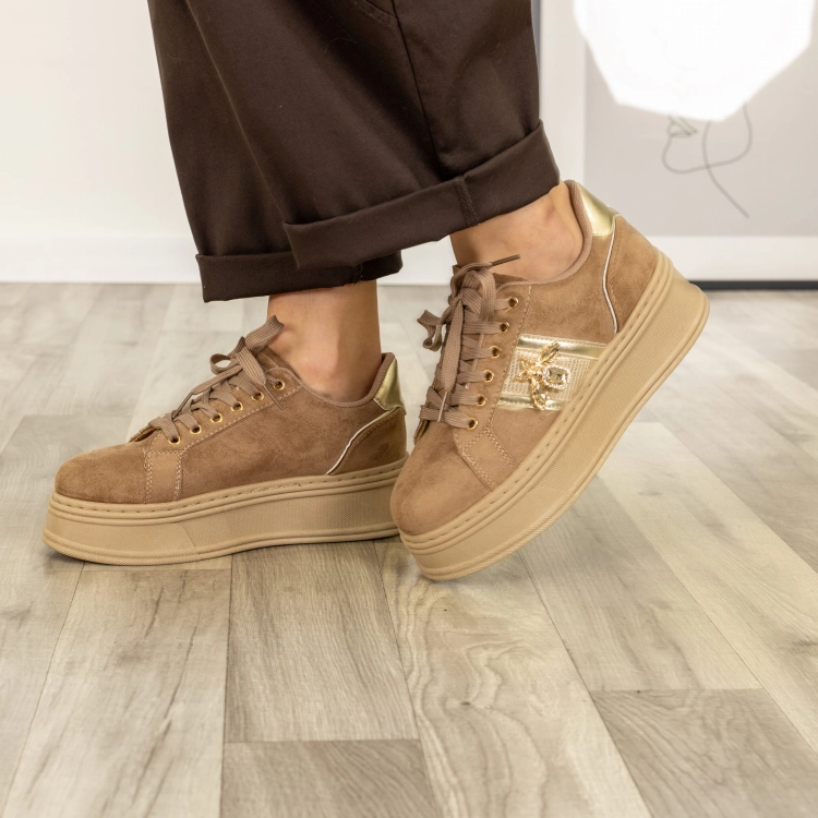 Zamszowe sneakersy Pontelandolfo fango na platformie w streetwearowym stylu