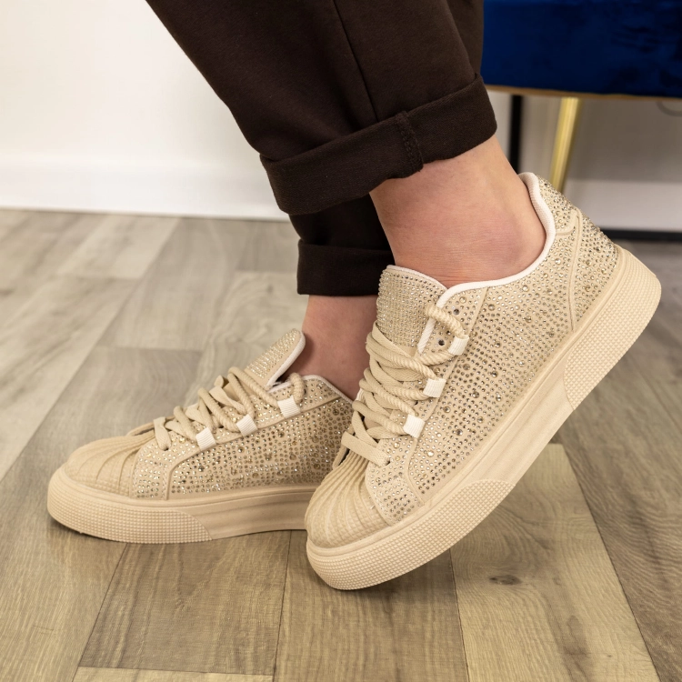 Beżowe sneakersy Piobesi damskie z ozdobnym tłoczeniem i drobnymi cyrkoniami na płaskiej podeszwie
