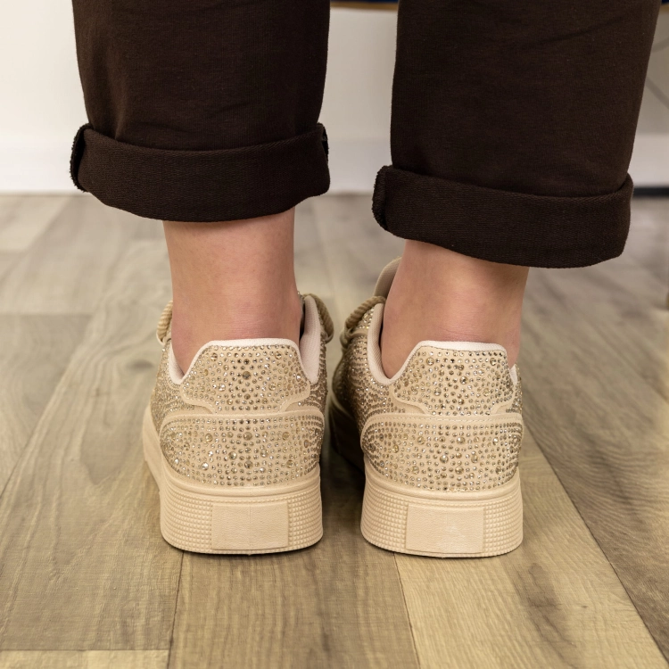 Beżowe sneakersy damskie Piobesi na płaskiej podeszwie o nowoczesnym włoskim designie
