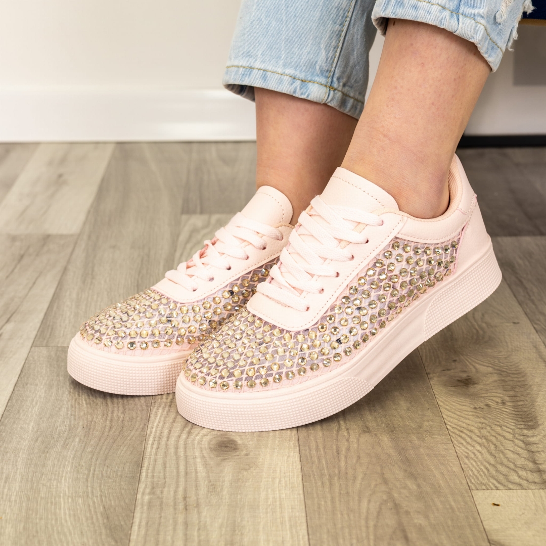 Pudroworóżowe sneakersy damskie Poirino z gładkim noskiem i dekoracyjnymi kamieniami