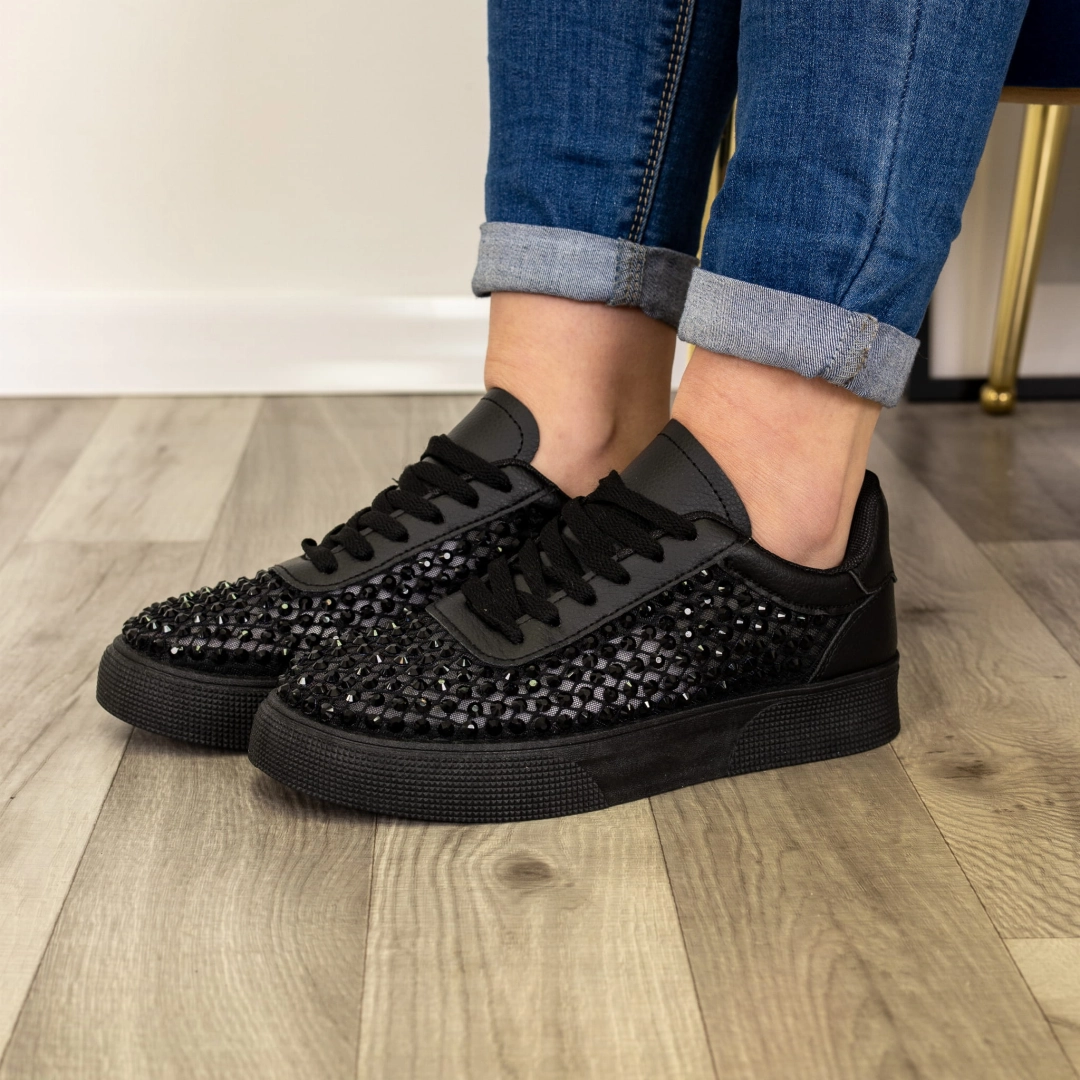 Czarne sneakersy Piobesi z dużymi cyrkoniami na przodzie i bokach