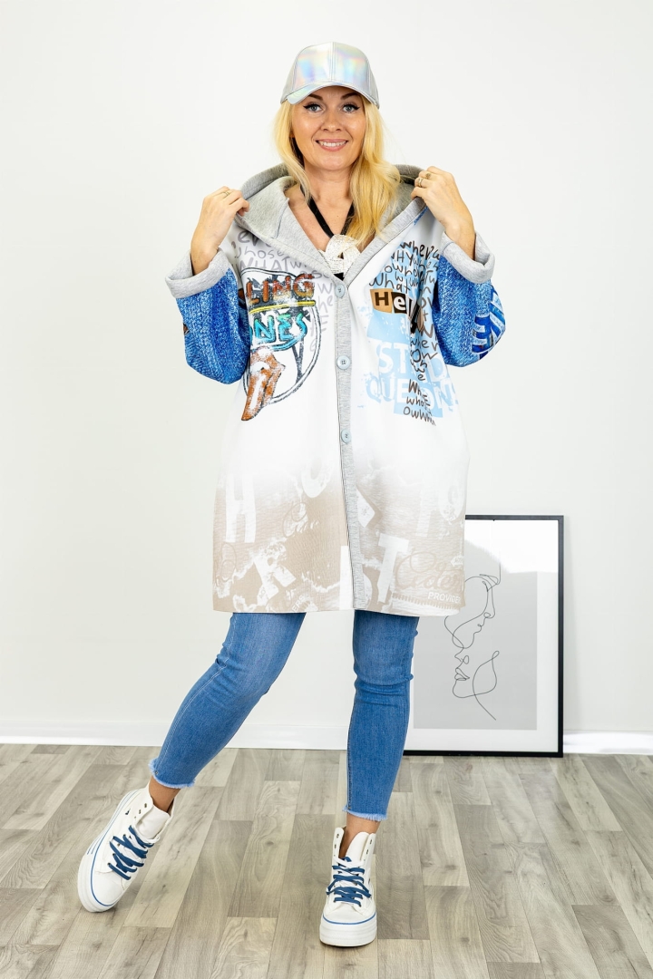 Oversizowa kurtka Tonara w kolorze ecru z kapturem szerokimi rękawami kieszeniami i nadrukiem rock Antaresa