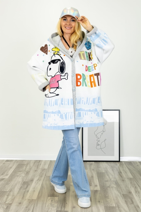 Bluza Tonara ecru oversize z kapturem kieszeniami bocznymi i kolorowym nadrukiem piesek w okularach oraz długością do połowy uda Antaresa