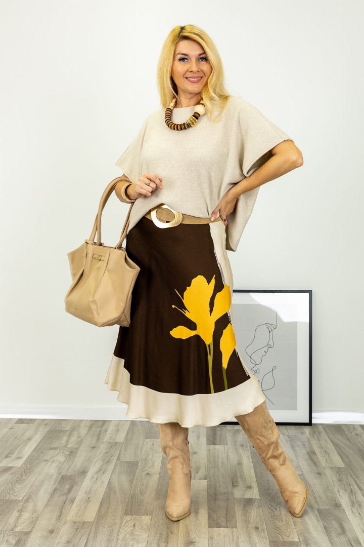 Spódnica satynowa midi Sanmauro brązowa z camelowym kwiatem