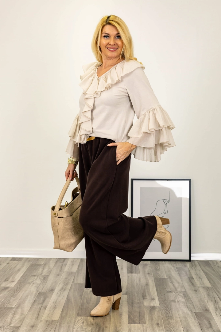 Bluzka oversize beżowa model Sindia z efektownymi rękawami