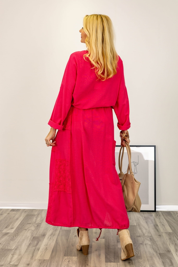 Długa spódnica Benevello fuksja bawełniana z elastycznym pasem ażurowymi wstawkami jedną kieszenią i rozcięciem Antaresa.