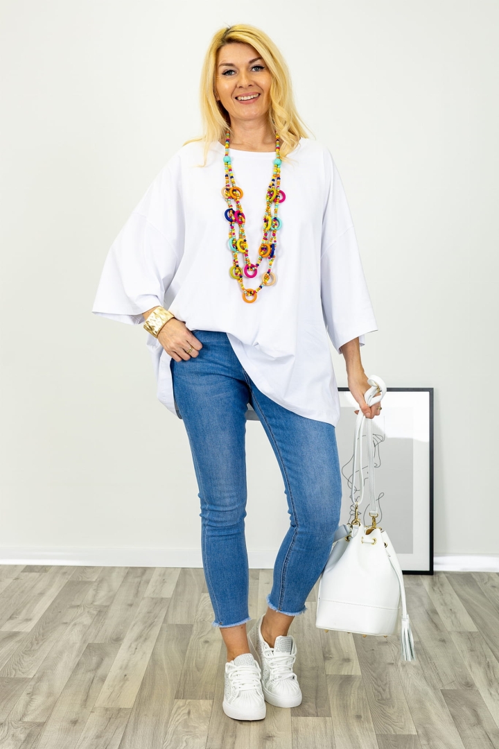 T-shirt damski mega oversize o luźnym kroju z okrągłym dekoltem i obniżonymi ramionami Cadiroggio biały