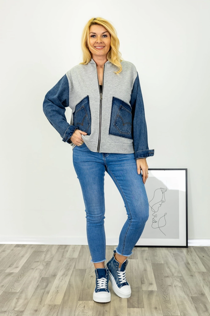 Bluza Cedrasco szara z kieszeniami wykonanymi z jeansu