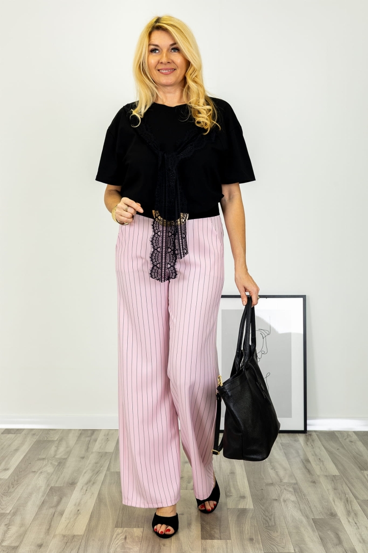 Spodnie materiałowe eleganckie w paski na suwak i guzik z gumką z tyłu Valdidentro pudrowy róż