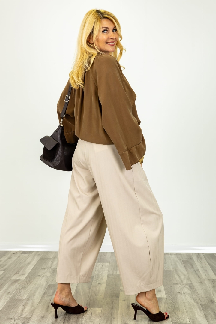 Beżowe spodnie Acreide wide leg z bocznymi kieszeniami