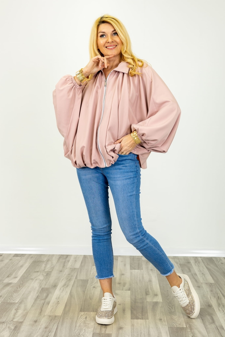 Bomberka Mosciano pudrowo różowa z długim rękawem kimono