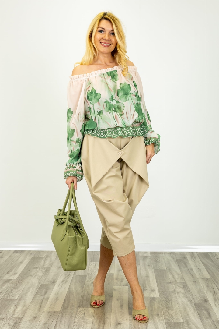 Spodnie bawełniane casualowe Pratella z kopertowym przodem zapinanym na guzik beżowe