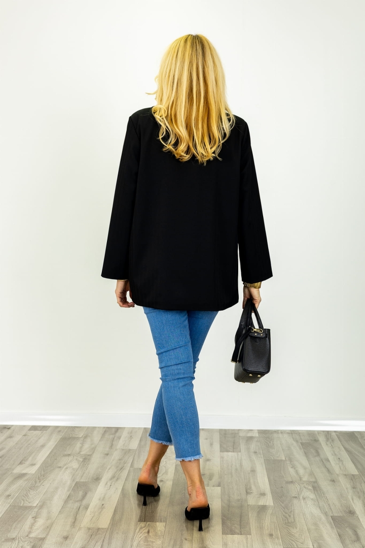 Klasyczna marynarka Trepalle czarna z prążkowaną strukturą marki Antaresa