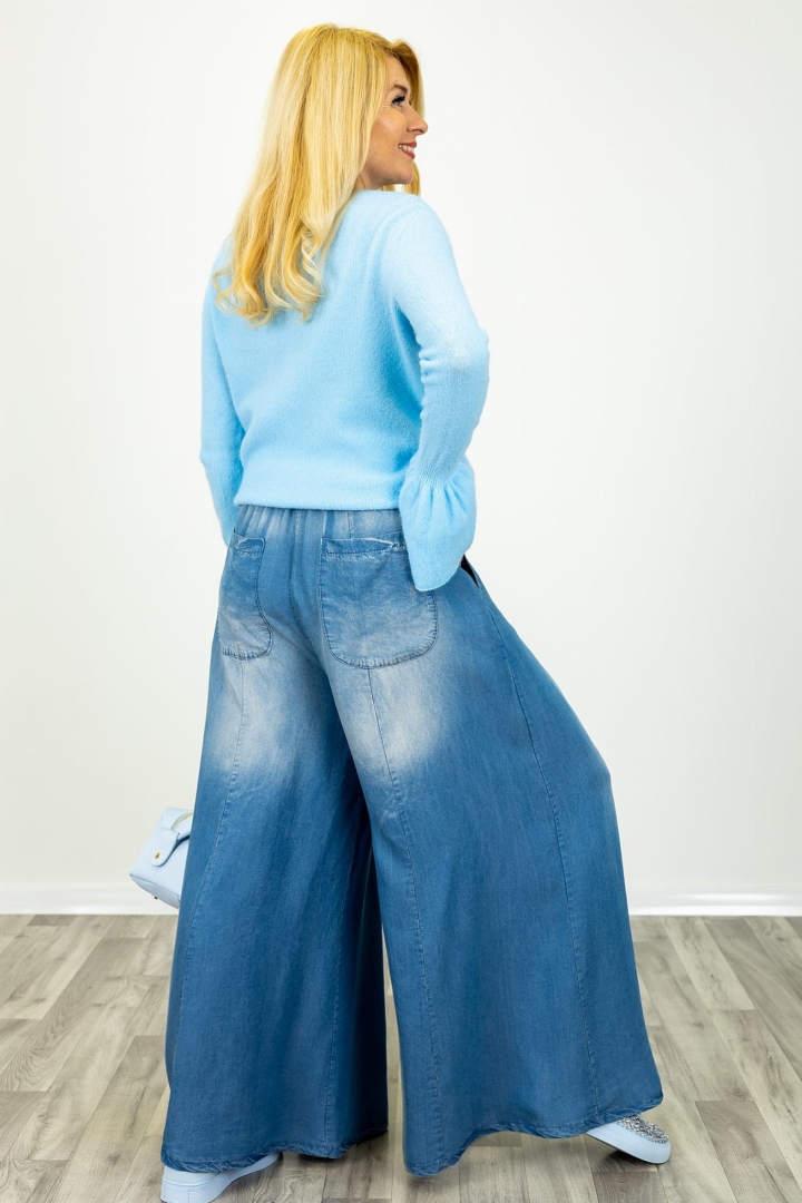 Spodnie jeansowe Casteldilucio denim blue z wysokim stanem szeroką nogawką i przeszyciami Antaresa