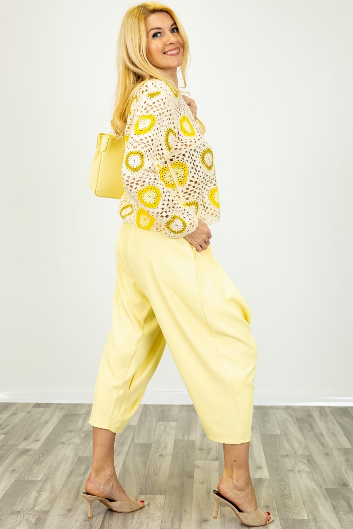 Spodnie pastelowe żółte z kopertowym przodem i kieszeniami bocznymi Cupello