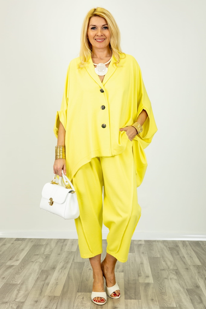Narzutka żakiet rękaw typu kimono asymetryczna mega oversize żółta