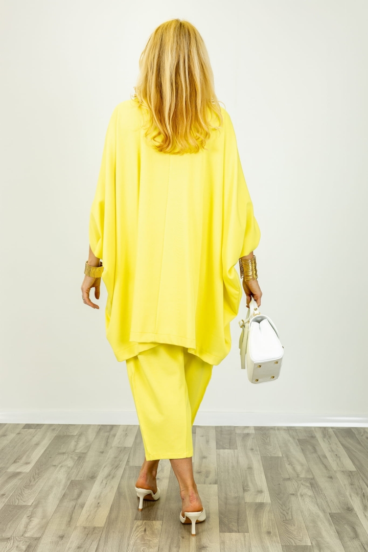 Narzutka oversizowa zapinana na guziki luźna kimono żółta