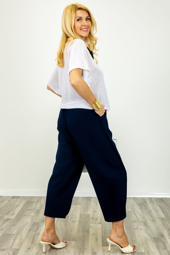 Spodnie Sutria z przeszyciami w kolorze granatowym