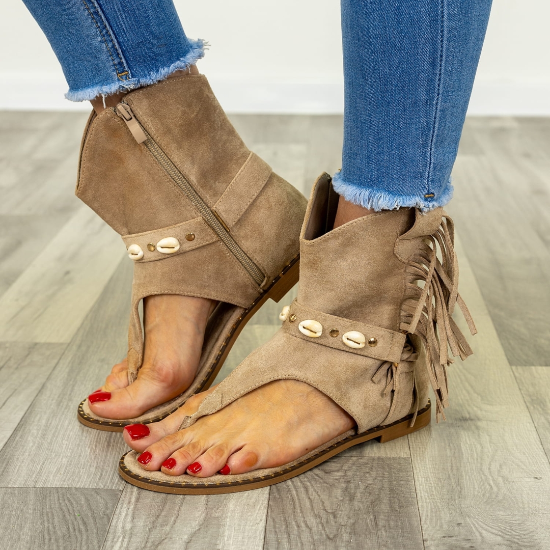 Japonki boho Frassinelle beżowe z paskiem między palcami i cholewką zapinaną na suwak Antaresa