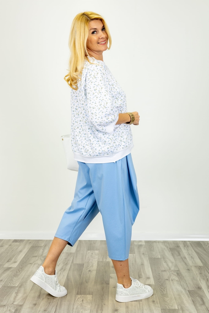 Bluzka biała Barisciano oversize z okrągłym dekoltem i kwiatowym printem