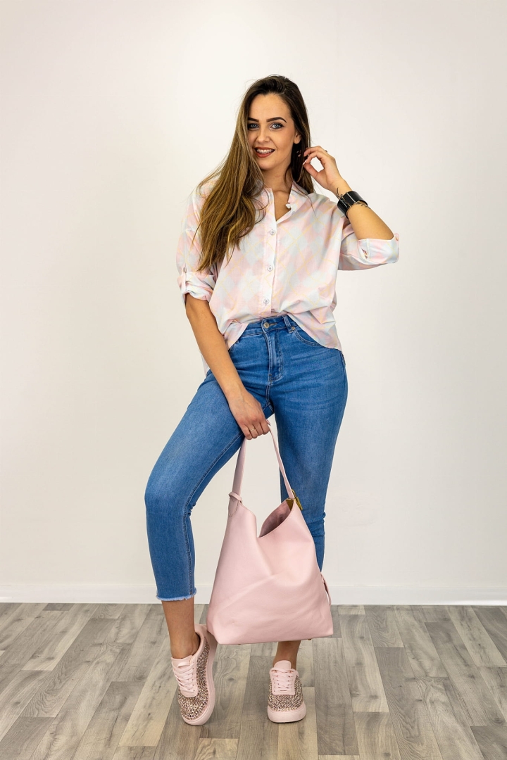 Valmozzola beżowa z pudrowym różem koszula damska oversize ze stójką i wydłużonym tyłem