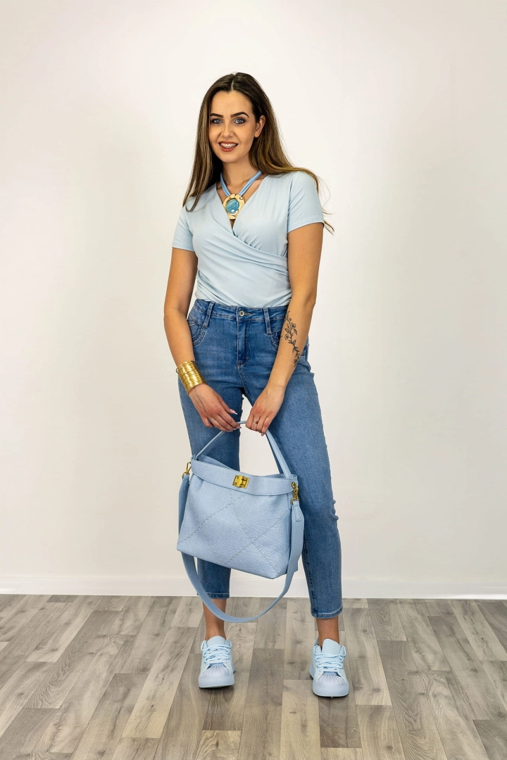 Jeansy damskie Bosa rurki w kolorze denim blue z ozdobnym wykończeniem