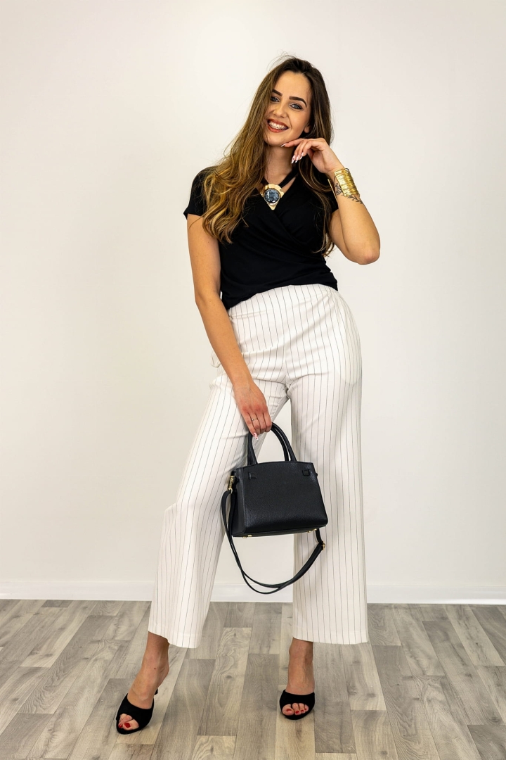 Spodnie wide leg eleganckie w prążek z gumką w pasie i kieszeniami Carpanzano białe