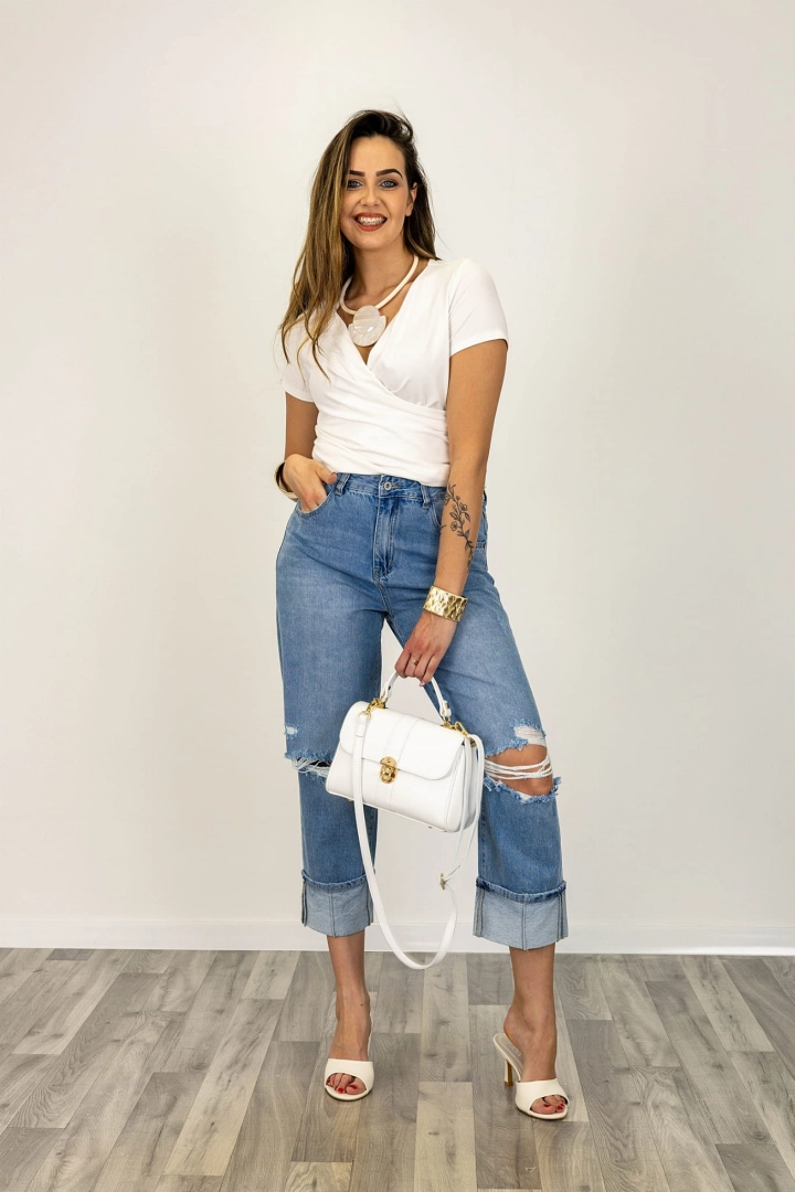 Spodnie Pietrafitta light denim blue fason mom jeans z dziurami i przetarciami