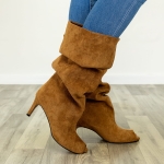 Kozaki z odkrytymi palcami na szpilce z wysoką cholewką Mongiuffi karmelowe