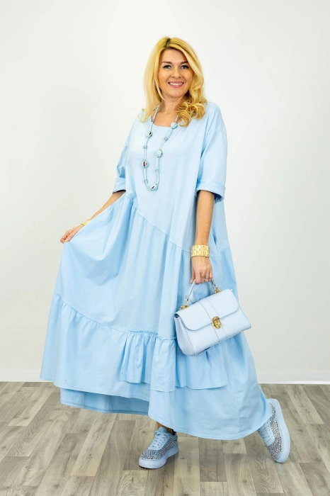Sukienka maxi oversize asymetryczna z falbaną i kieszeniami Agerola błękitna plus size