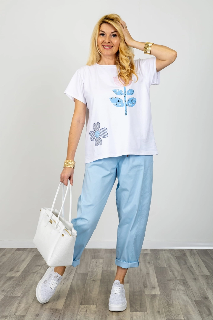 T shirt damski biały Irsina z nadrukiem kwiatów luźna koszulka damska casual