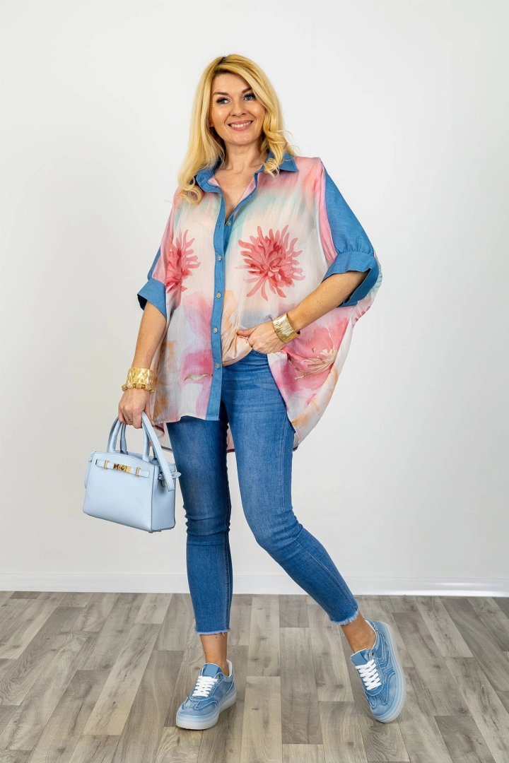 Koszula damska różowa z krótkim rękawem kimono i jeansową listwą guzikową Cambiasca