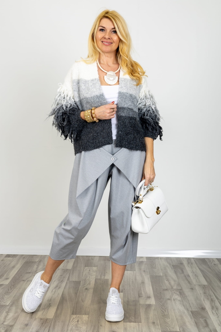 Sweter w paski bez zapięcia z frędzlami na rękawach lekki kardigan boho  Torredelgreco szary