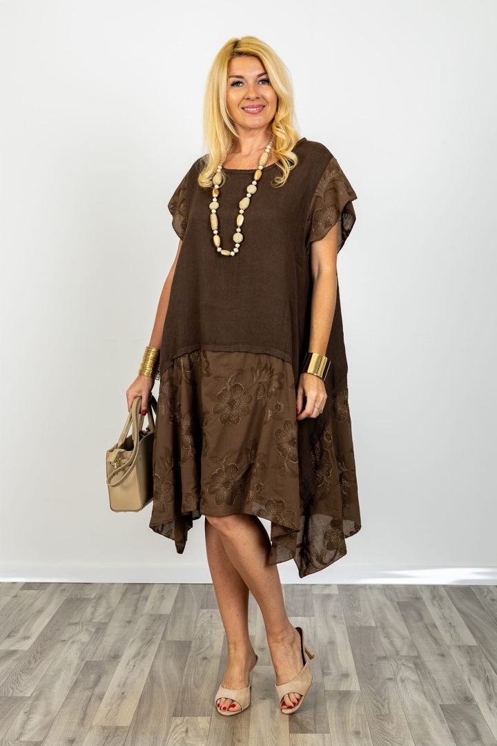 Sukienka midi lniana brązowa Sangemini oversize asymetryczna haft kwiatowy krótki rękaw