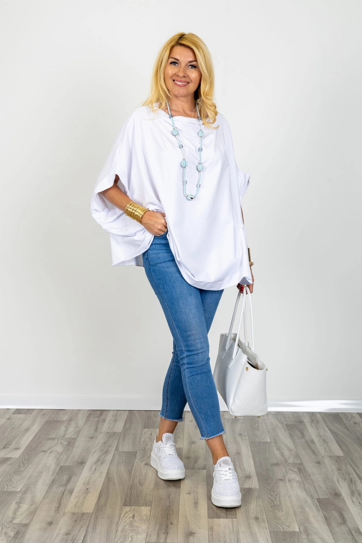 Bluzka mega oversize z rękawem kimono Montesilvano z dekoltem woda i kieszonkami na przodzie biała