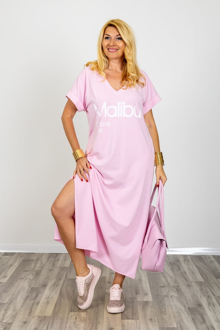 Pudrowa sukienka oversize maxi t shirt kieszenie dekolt V krótki rękaw luźna długa Olivetolucano