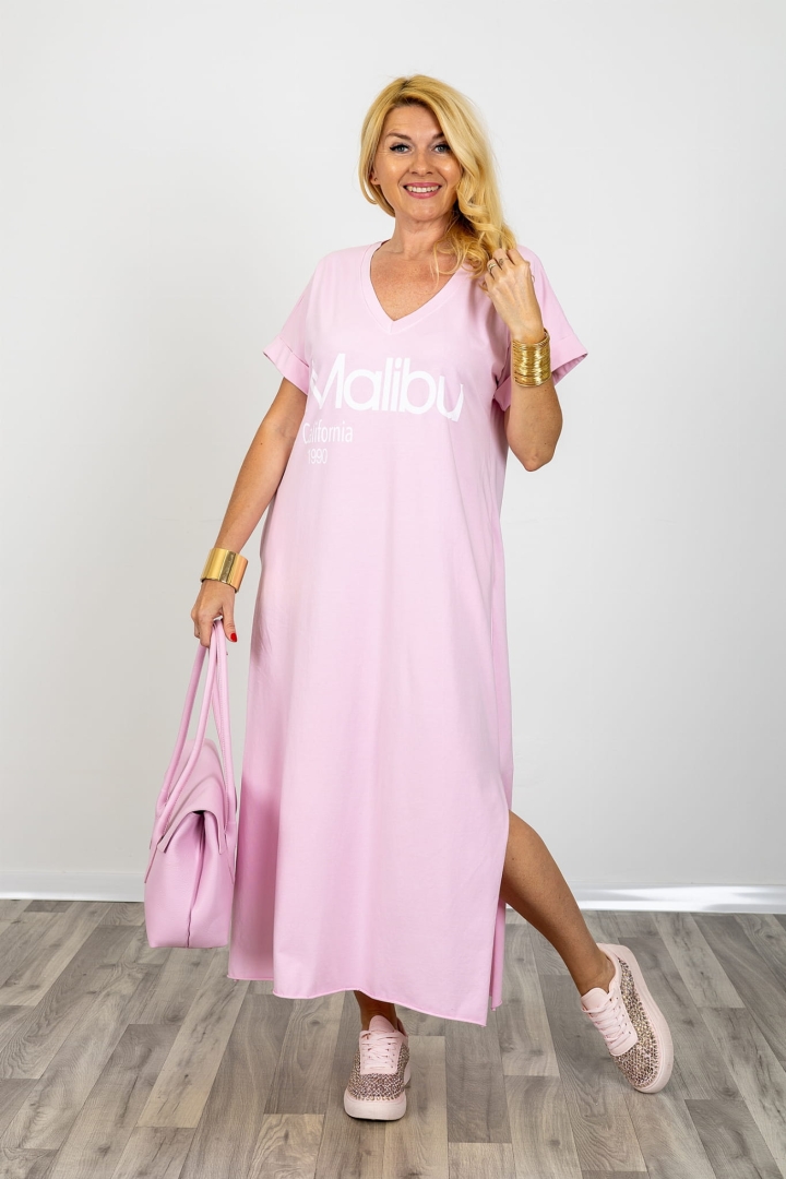 Sukienka maxi oversize pudrowy róż z kieszeniami dekolt V krótki rękaw luźna sukienka casual Olivetolucano