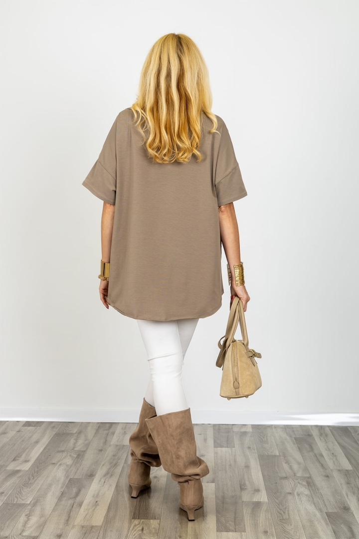 Bluzka Marsicovetere damska oversize fango z asymetrycznym dołem i dekoltem V tunika plus size