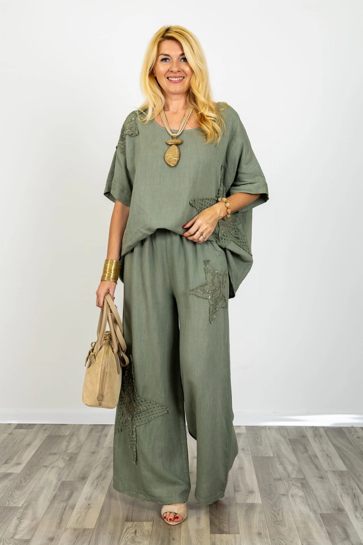 Lniane spodnie palazzo na gumce z troczkami i ażurowymi wstawkami z cekinami Dogliana khaki